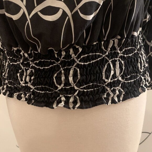 Transitions. Size Small. Silk Elastic On - Off Shoulder Raglan Sleeve Top. B35 - Picture 4 of 8